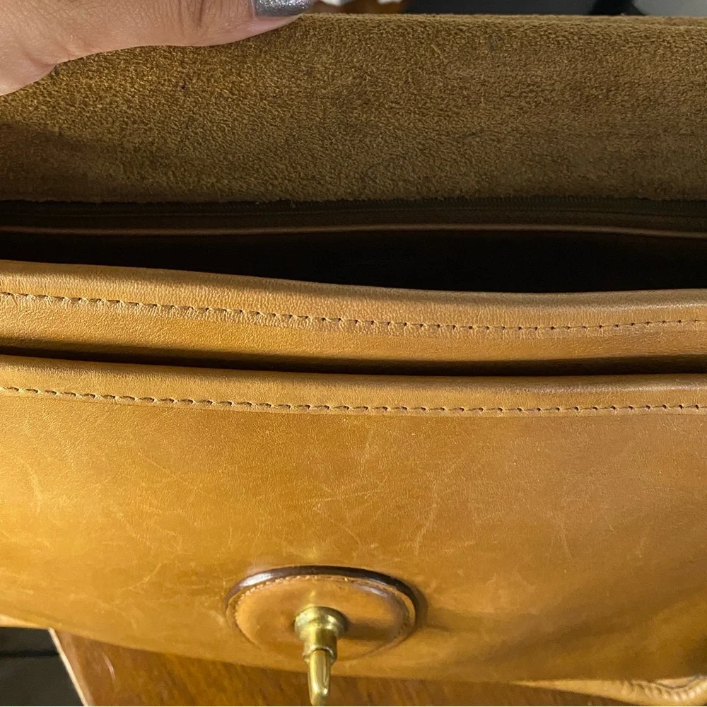 Vintage Coach Willis 9927 Camel and NWT CK547 Webbing Strap, NO ORIGINAL STRAP - Picture 11 of 16